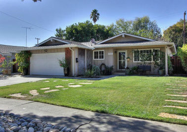 Villa for sale recommended by Realty World - Eagle Properties Group