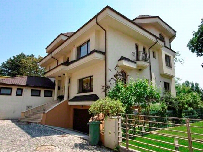 Villa for sale recommended by 195.ro