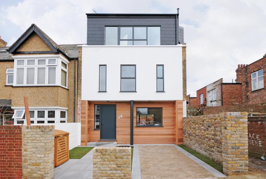 Villa for sale recommended by Northfields Estate Agents