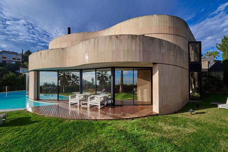 Villa for rent recommended by Barcelona-Home